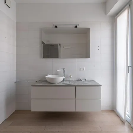 Parmenide Apartmán