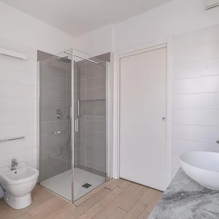 Parmenide Appartement Milan