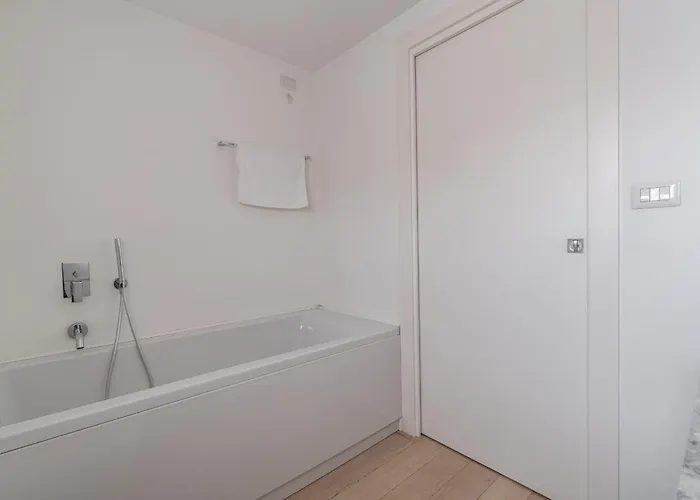 Parmenide Apartmán Milán